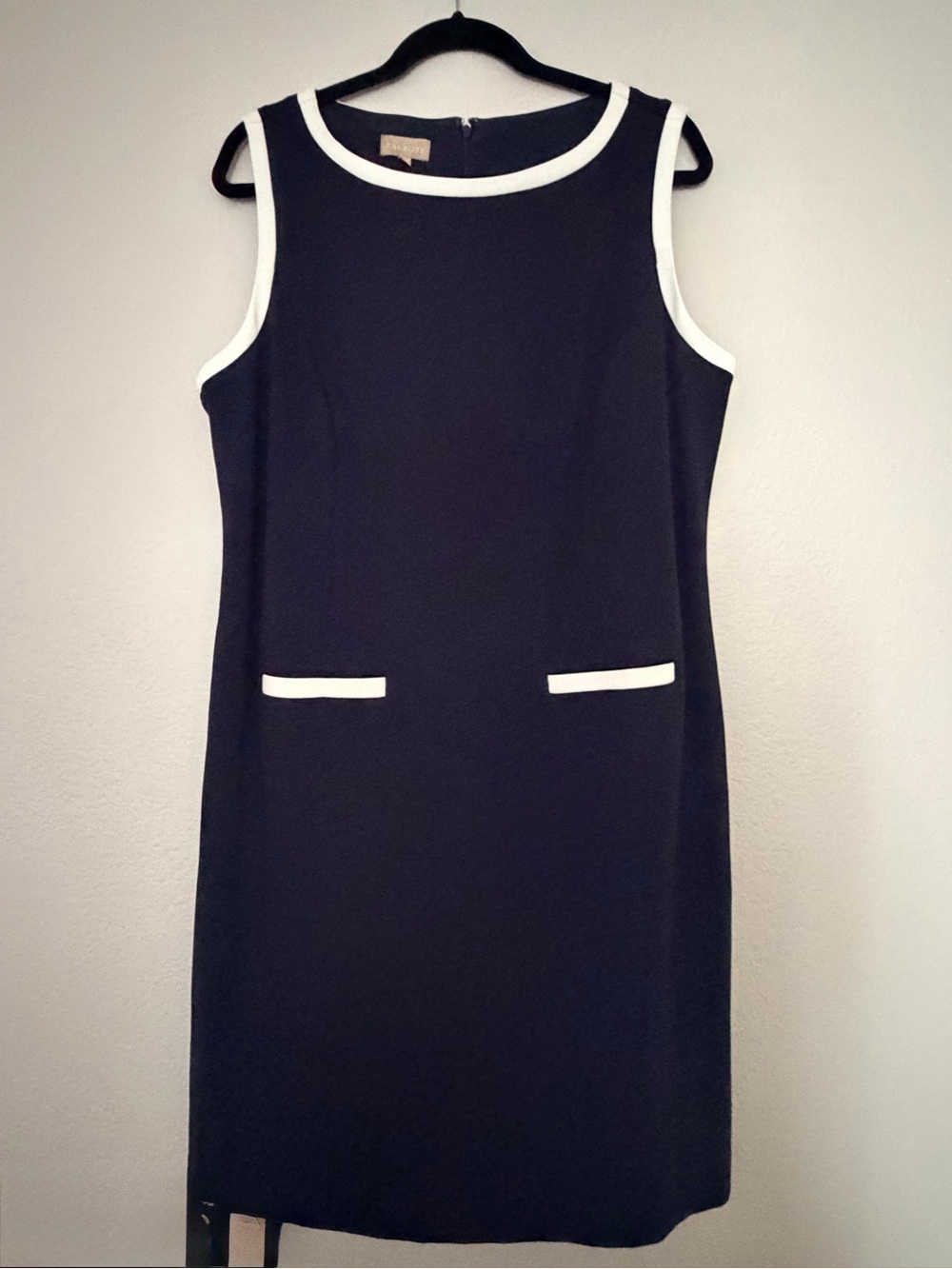 Classic Sleeveless Shift Dress